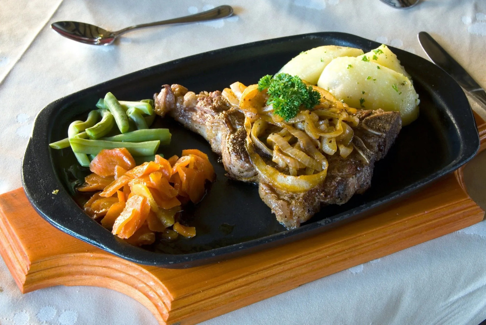 Arebbusch Travel Lodge