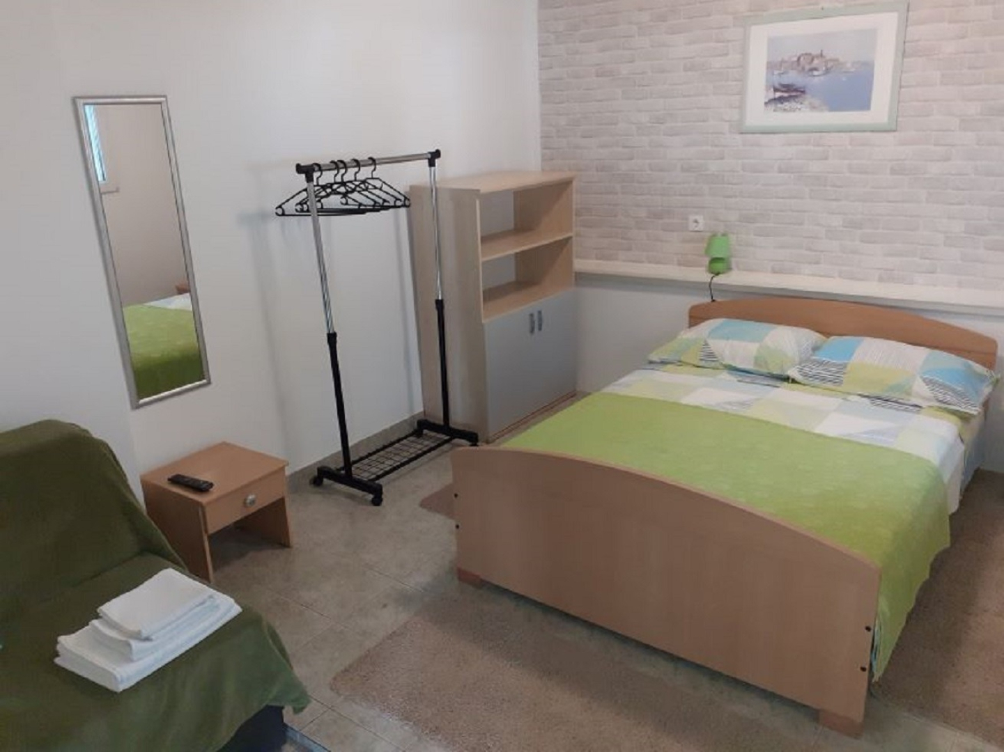 Apartment Ivan - with parking : A2 bungalov Omis, Riviera Omis