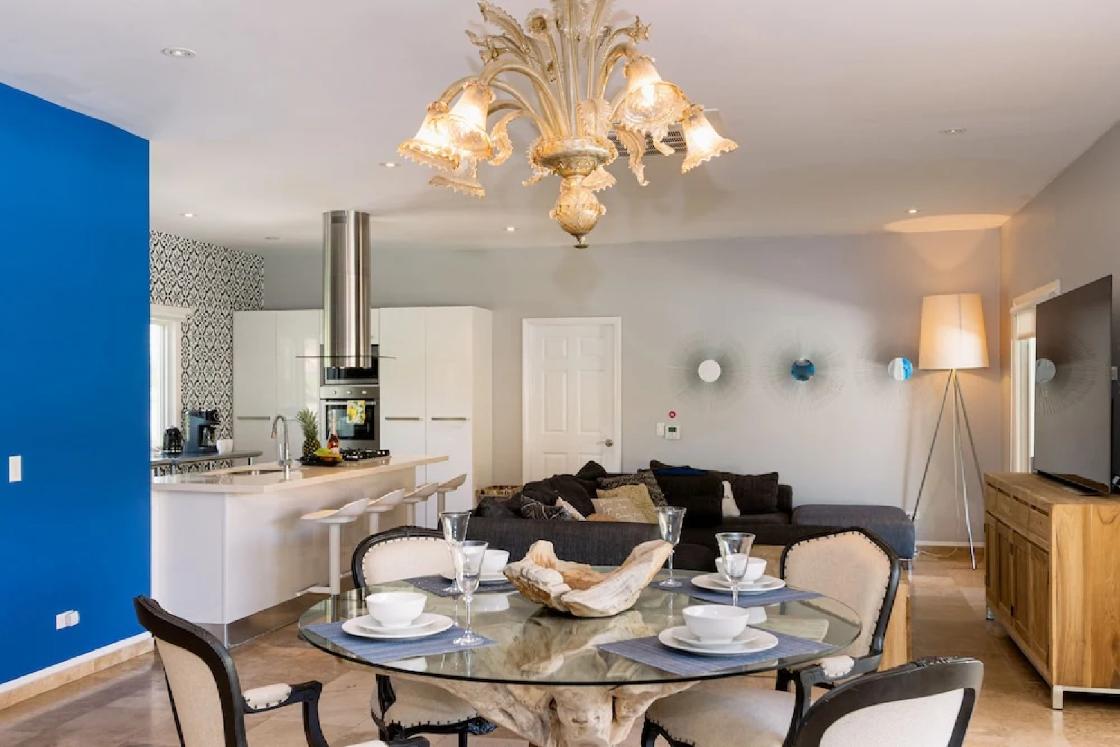 Upscale Ocean View Villa With Pool + Outdoor Kitchen