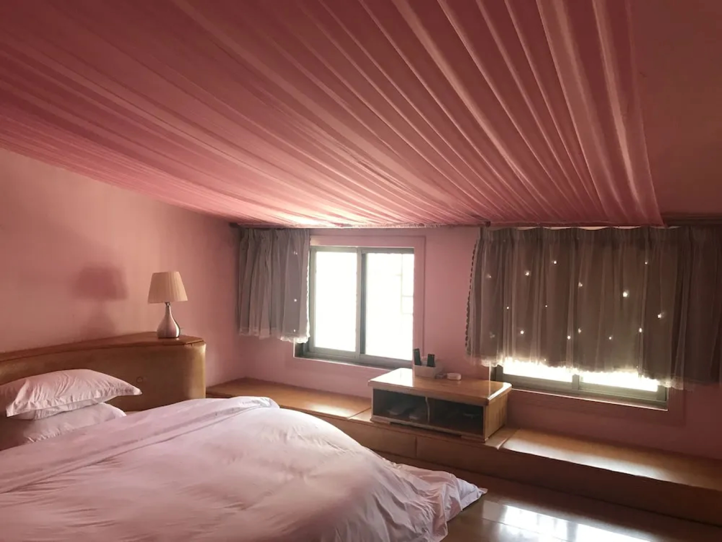 Bamboo House Hotel