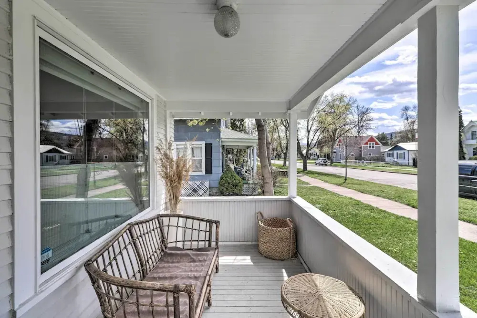 Luxe Glacier Getaway: Walk to Downtown Kalispell!