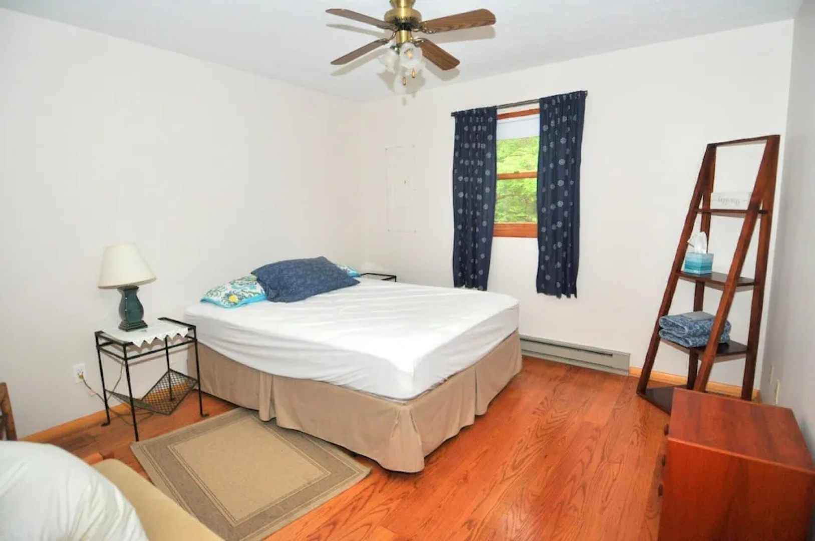 Rosies Creekside Retreat - 3 BR Escape!