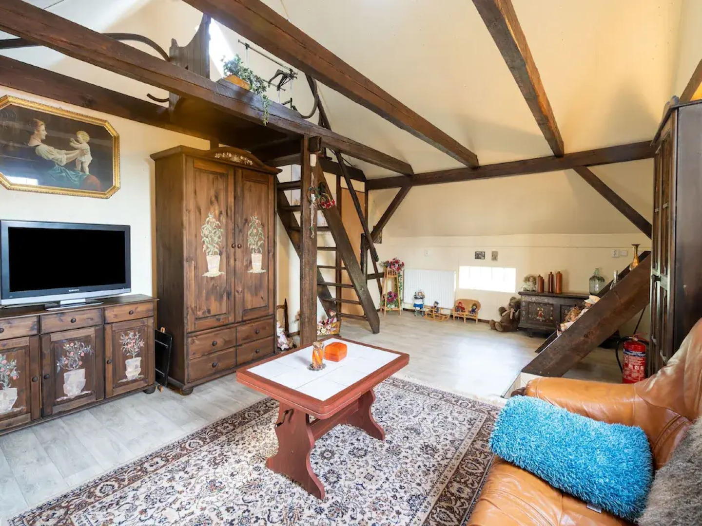 Secluded Holiday Home in Kraslice with Sauna, bubble bath