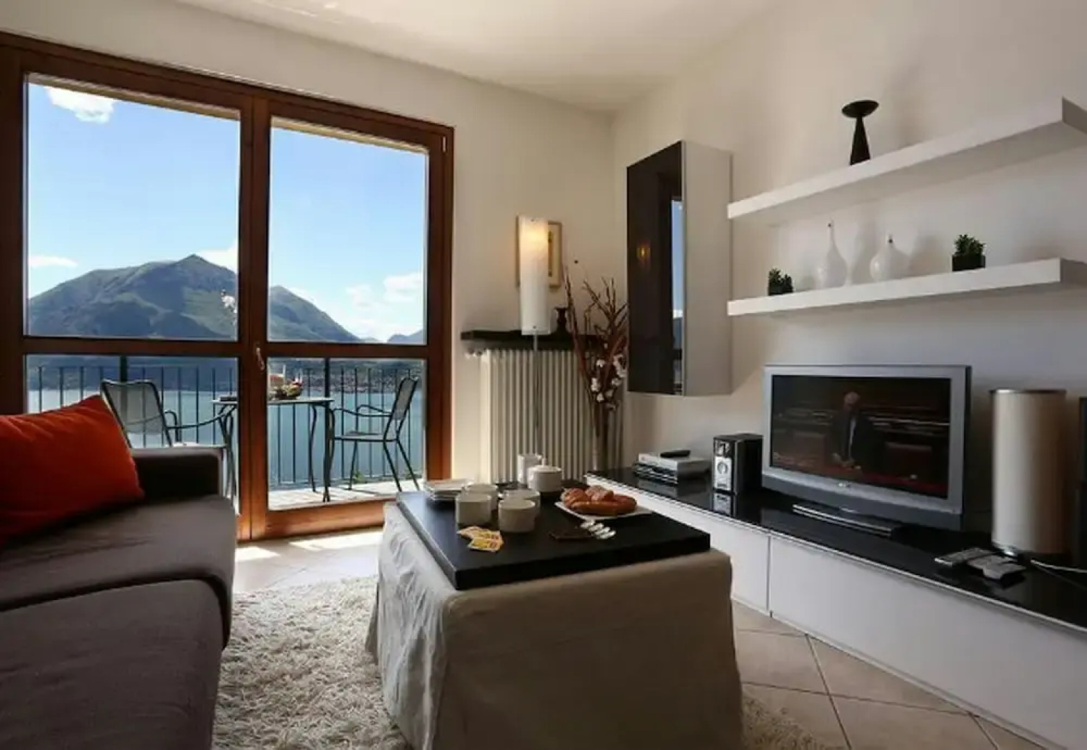 Vista d'Oro Ulivo Apt. 8