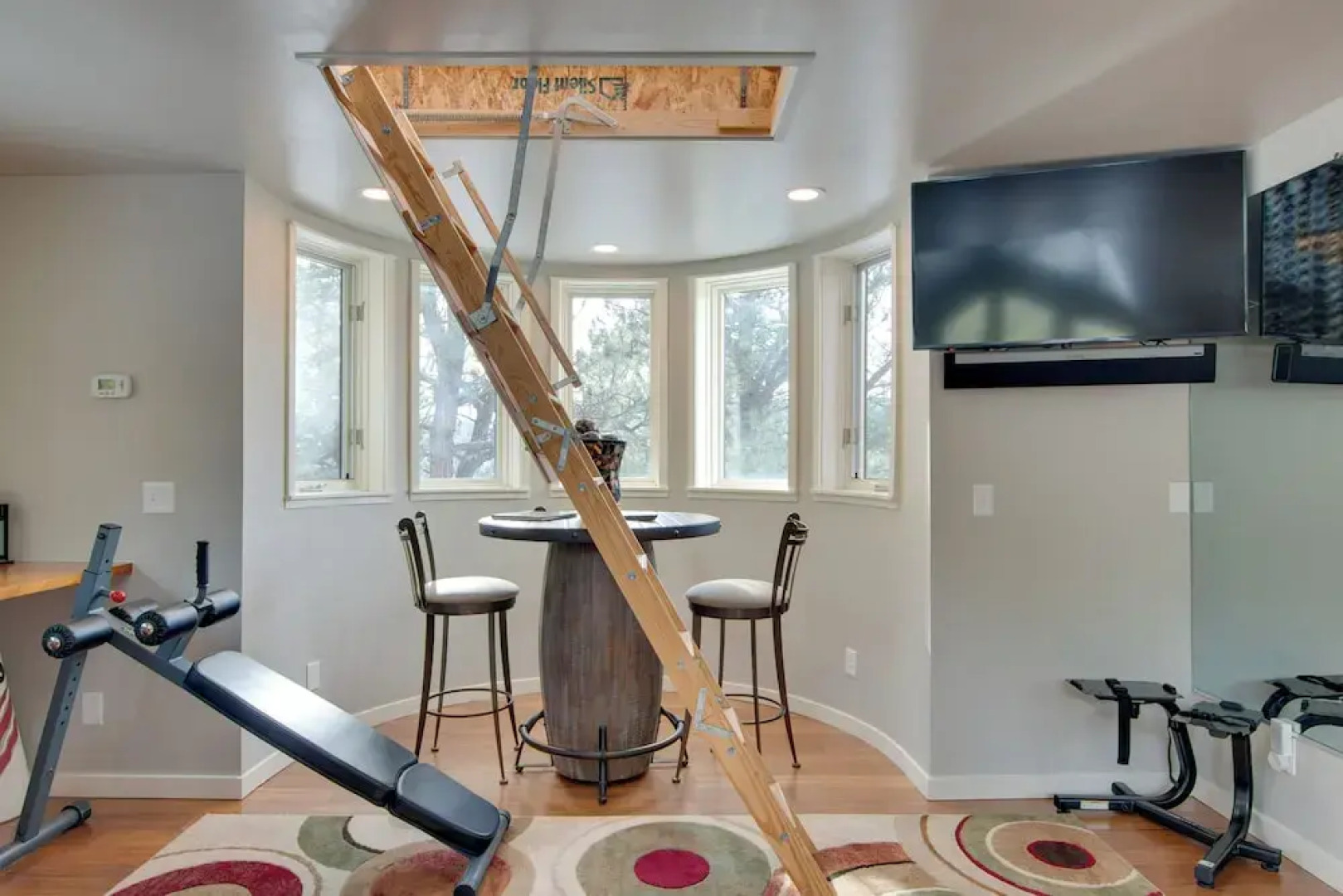 Chic Boulder Mountain Home w/ Hot Tub + Views