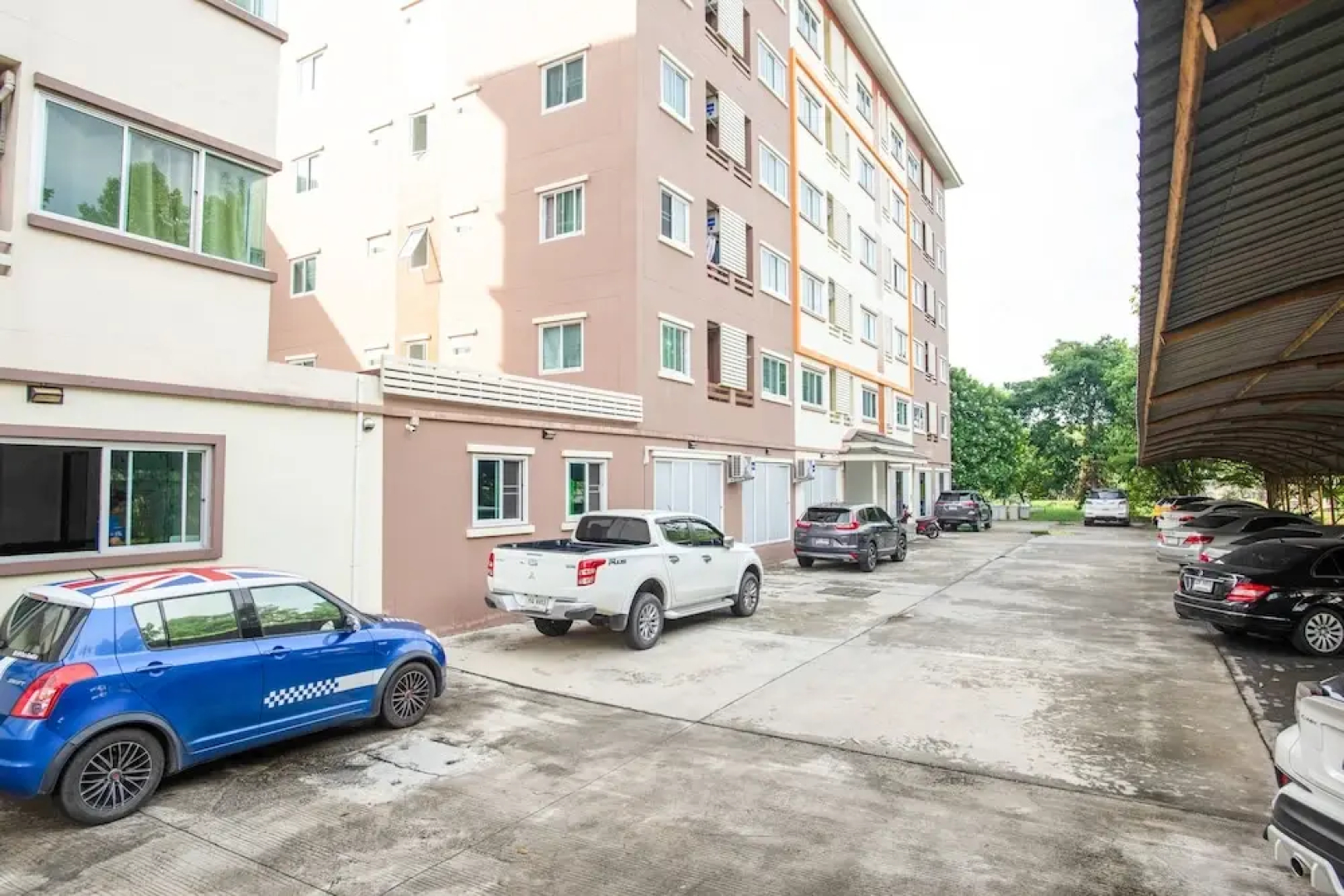 OYO 417 Nest Hotel