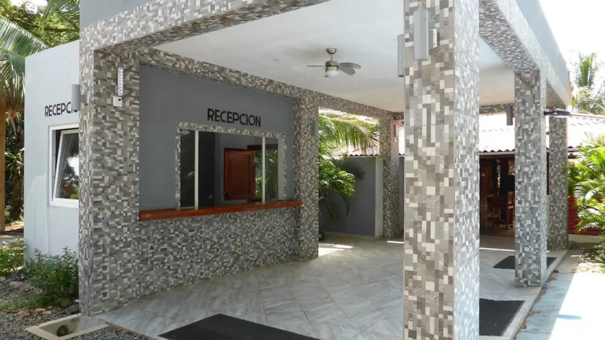 Paradise Inn