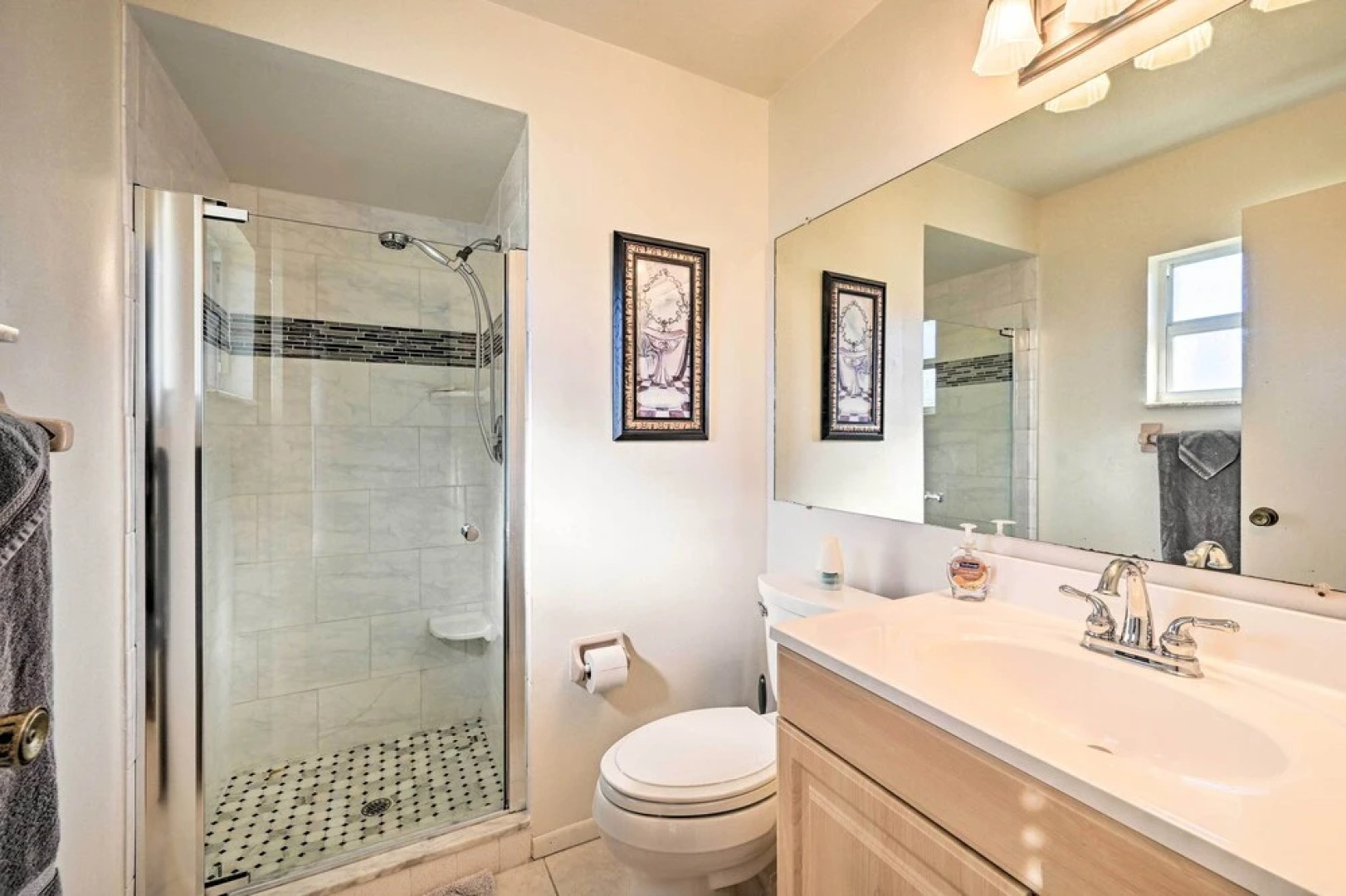 Bokeelia Retreat - Fishing Docks & Canals Nearby!