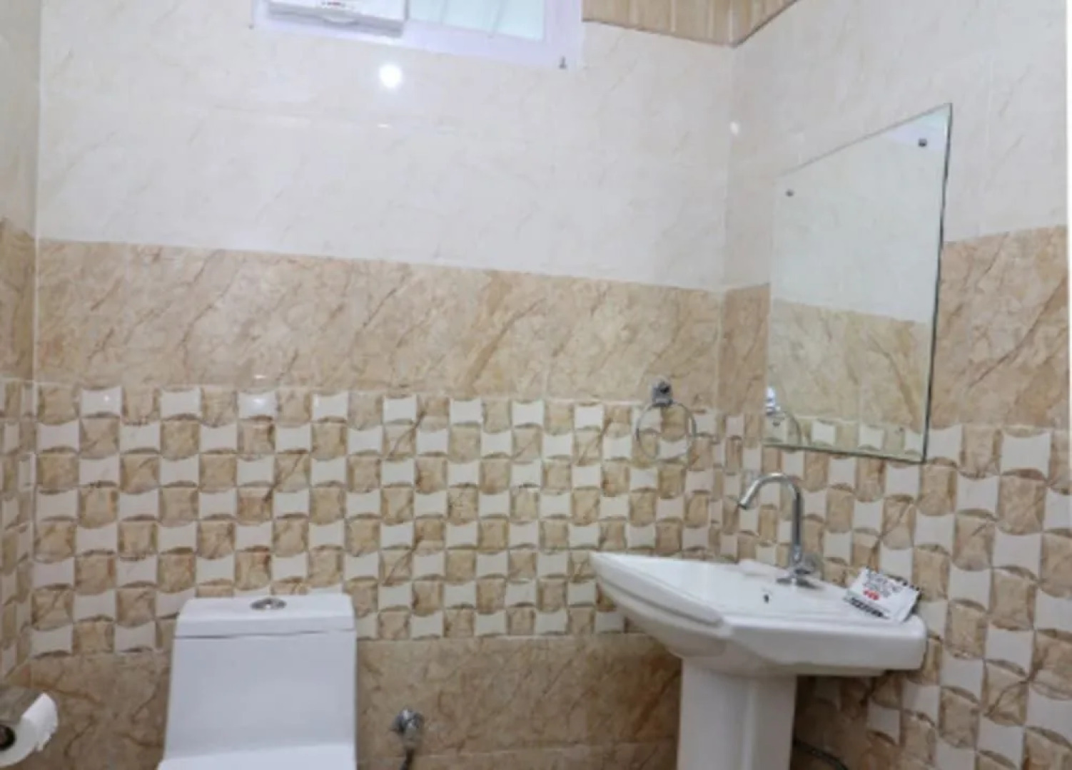 Oyo 36289 Hotel Maurvi