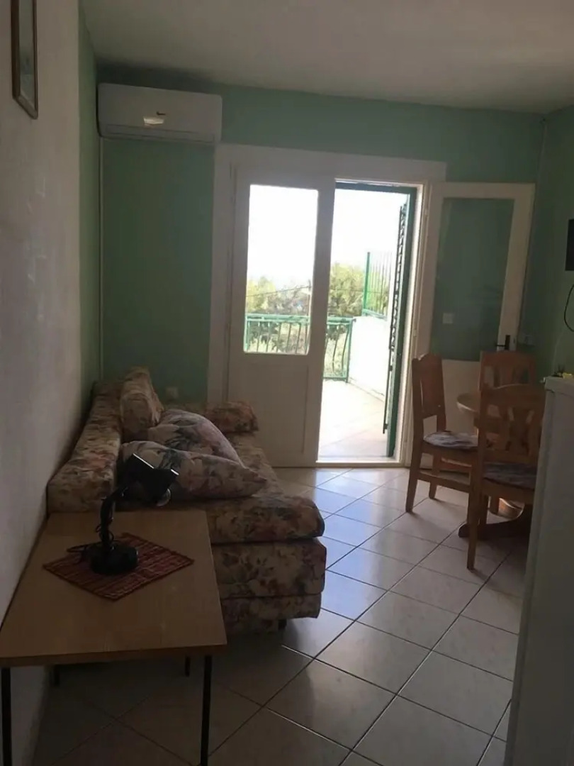 Rina - With Pool - A4