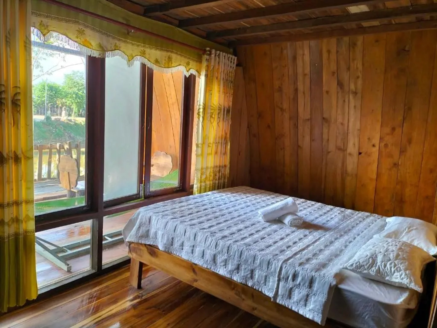 Rice straw Green lodge- resort