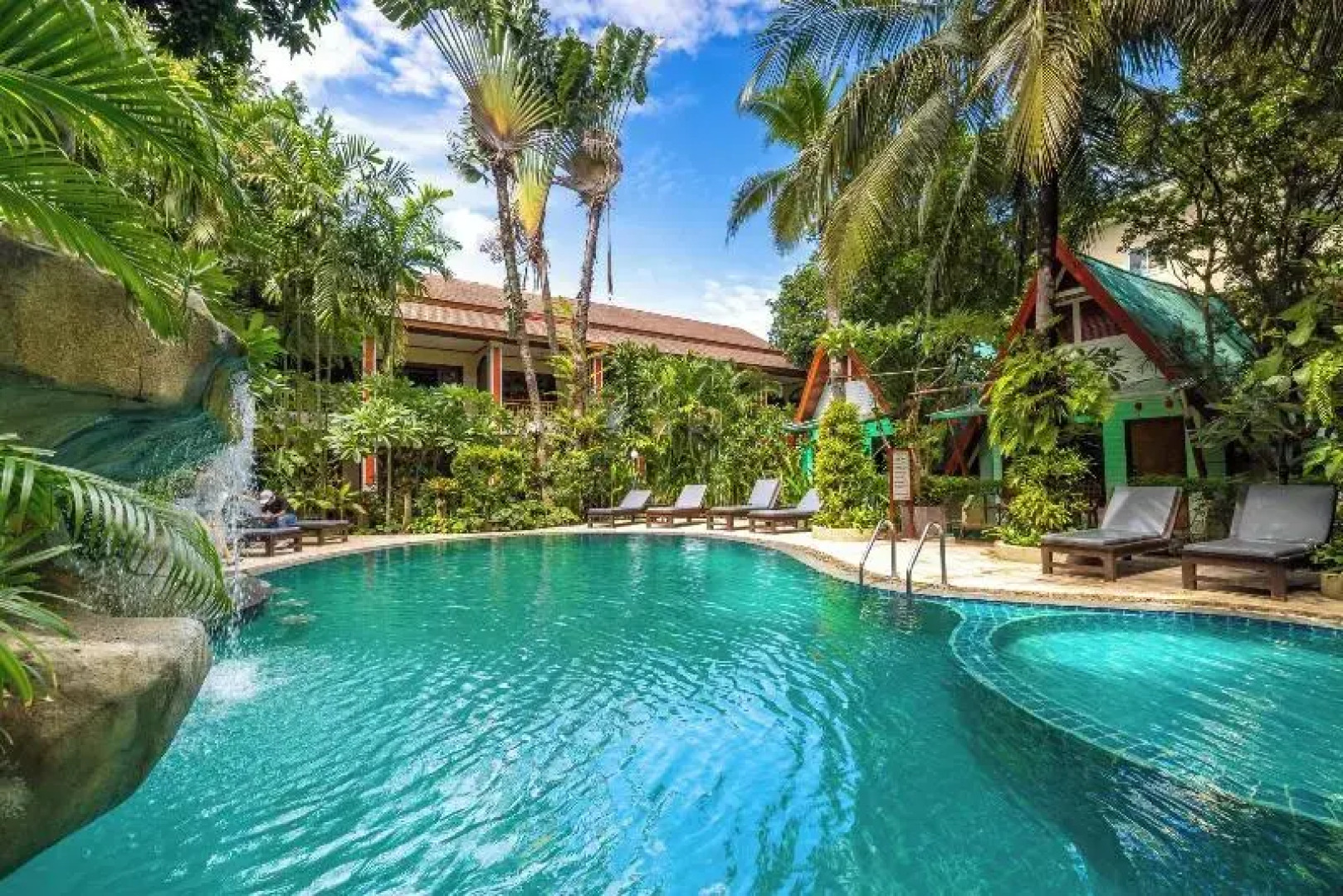 Phuket Meet Holiday Hotel