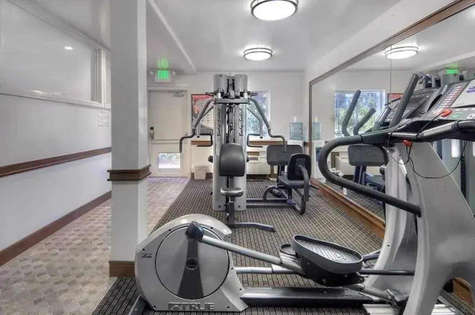 Best Western Los Prados Inn