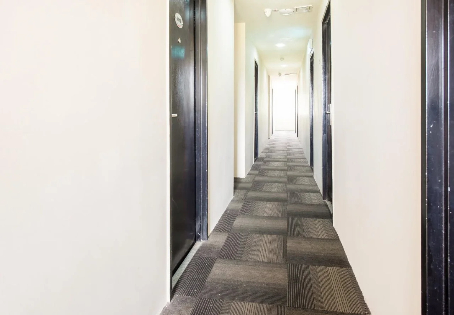 OYO 383 V3 Hotel Nusajaya