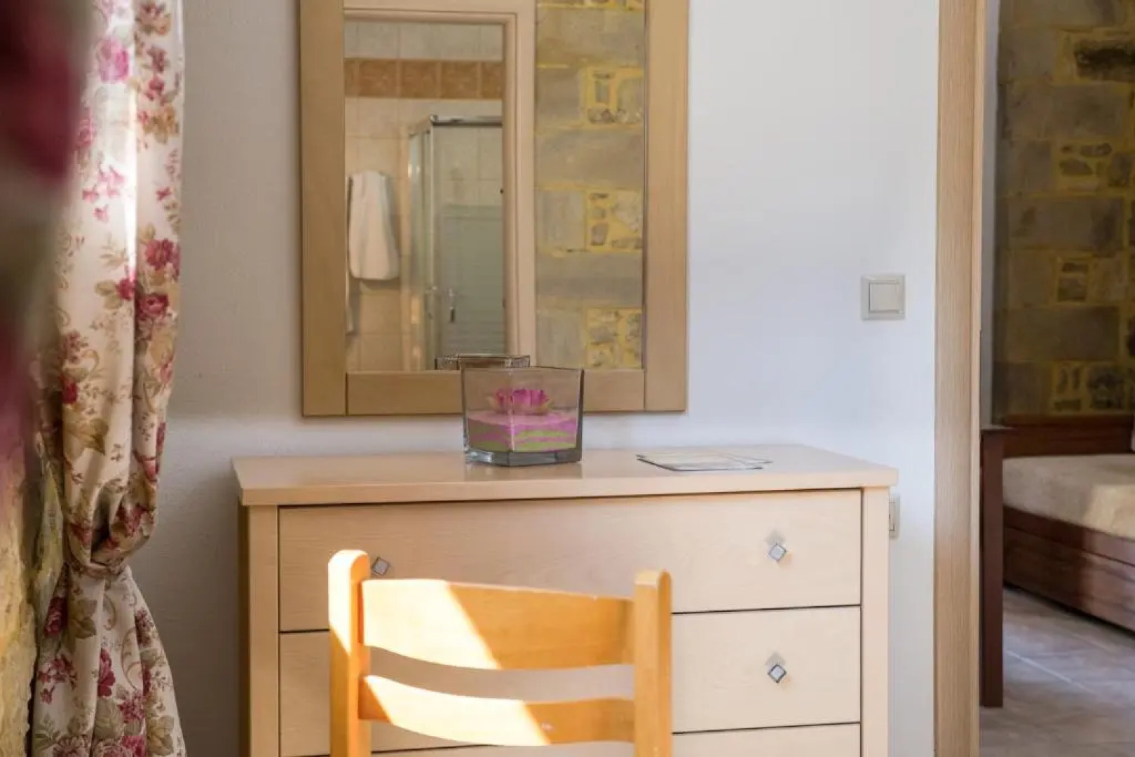 Agarathos Traditional Rooms With Pool