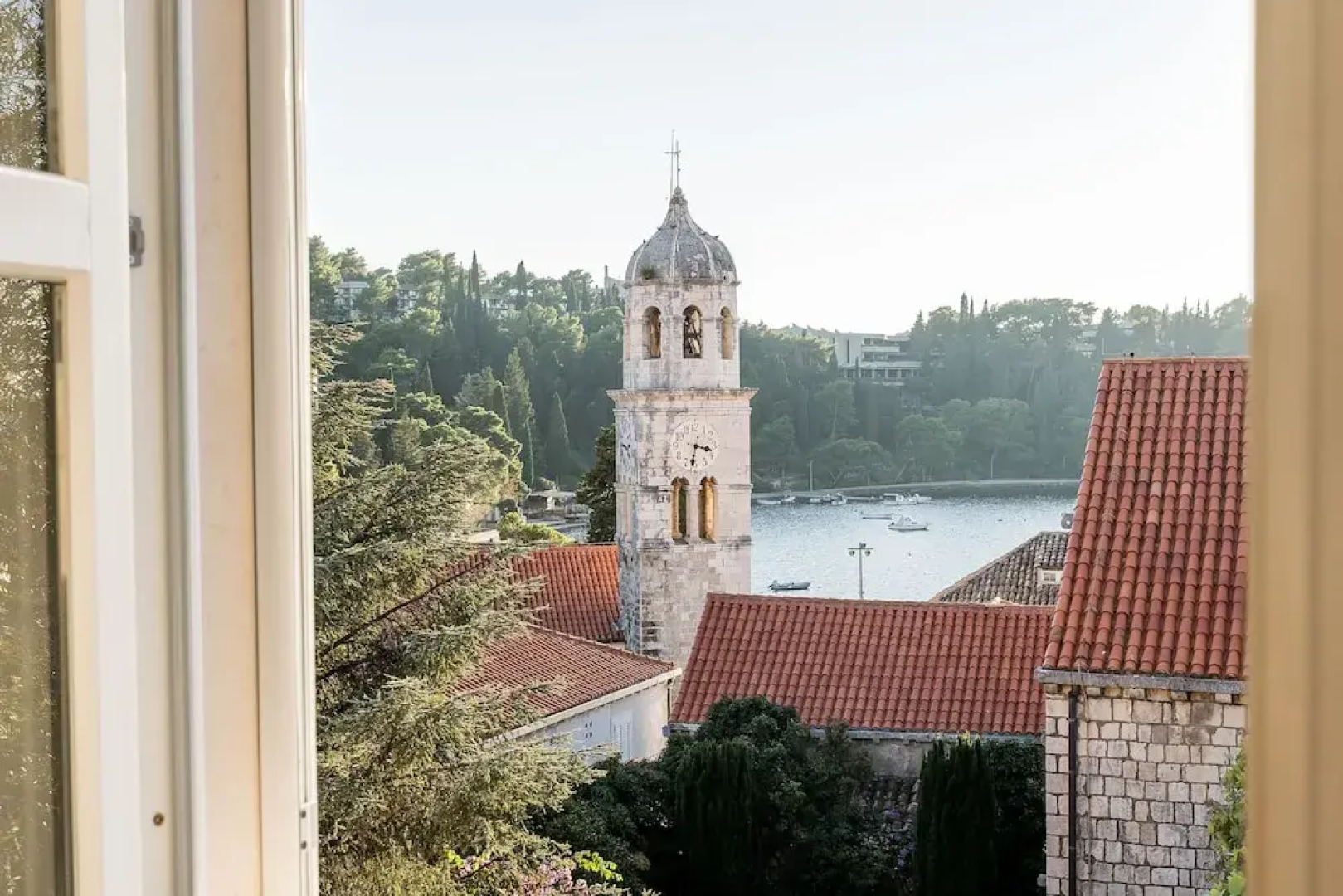 Residence & Pool Villa Schwarz Suites