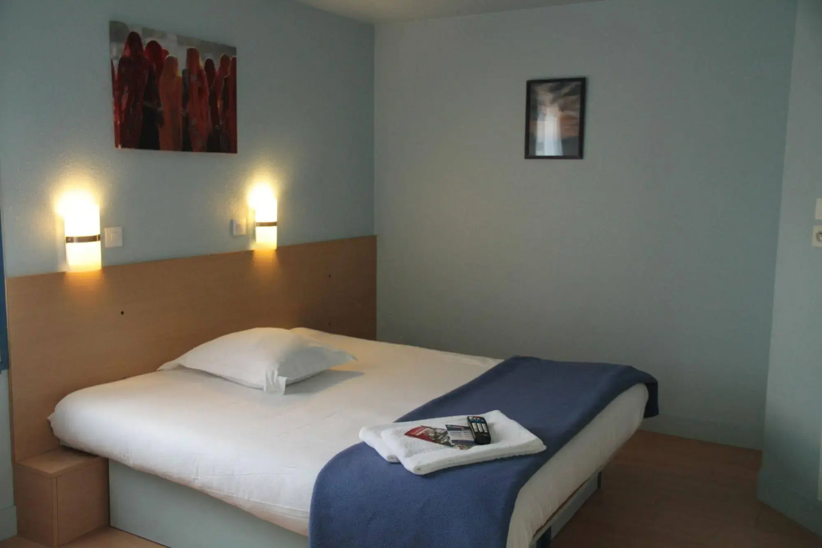 Fasthotel Caen Memorial