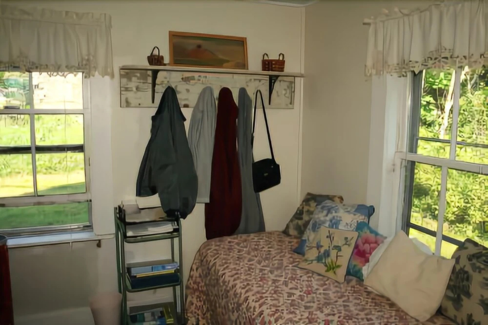 Sweet Pea Cottage - Two Bedroom Home