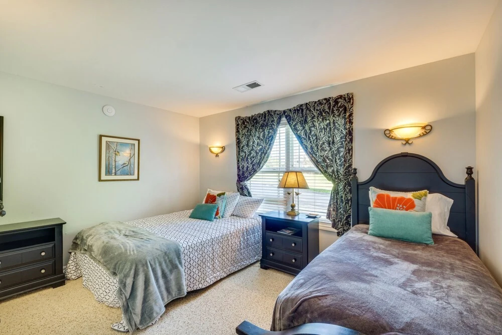 Cozy Cottage in Taylorsville: Hot Tub & Lake Views