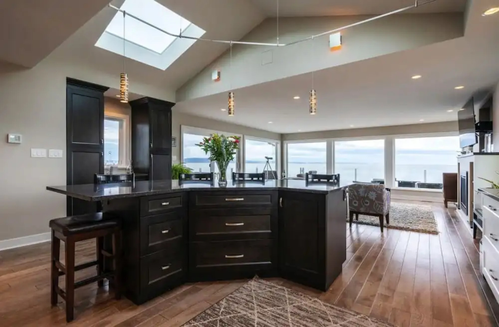 *10 Mile Point Stunning Oceanfront