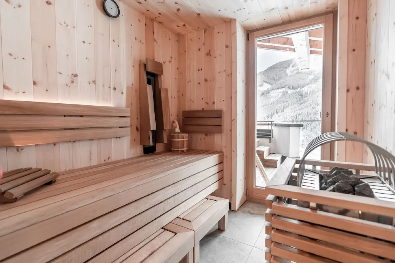 Hotel Astrid - Ski In & Ski Out