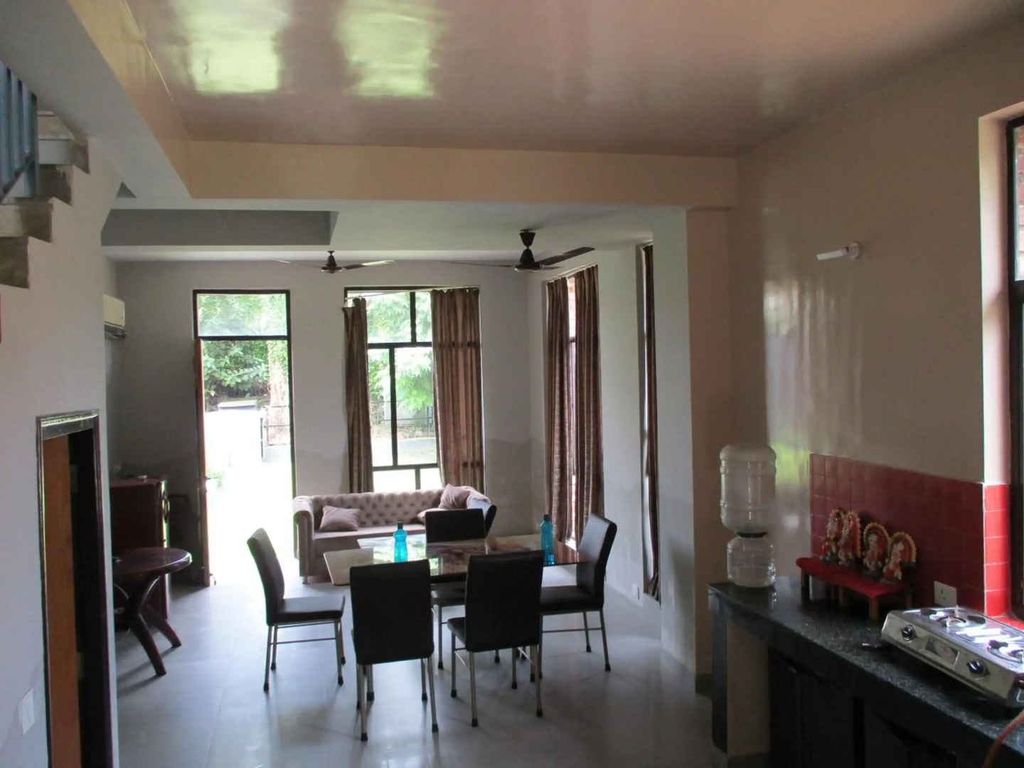 Ganga Kutir Oak Villa on Raichak