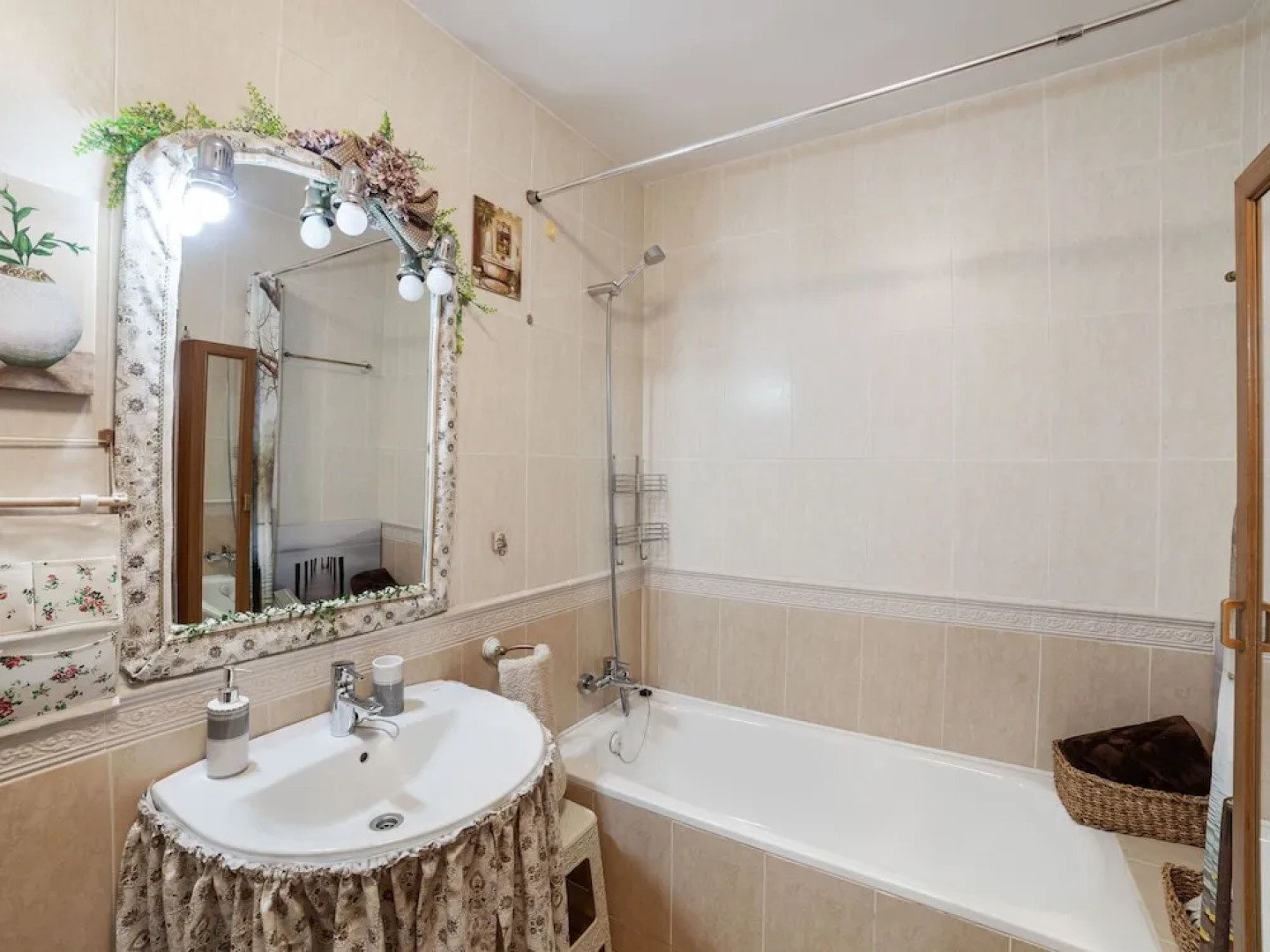 Stunning Mansion in Riaza With Balcony