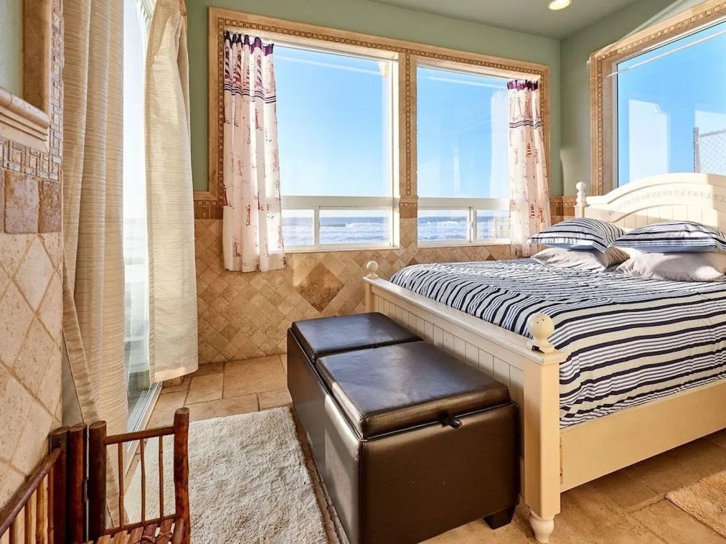 Admiral's Beach Retreat