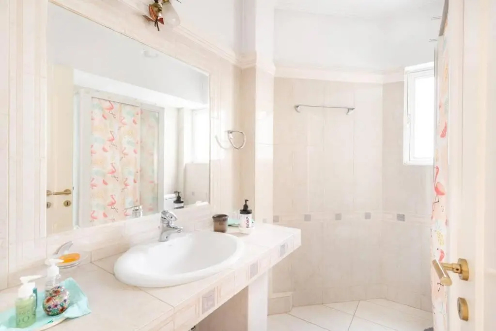 Two Bedroom Apartment Near Alimos Marina !