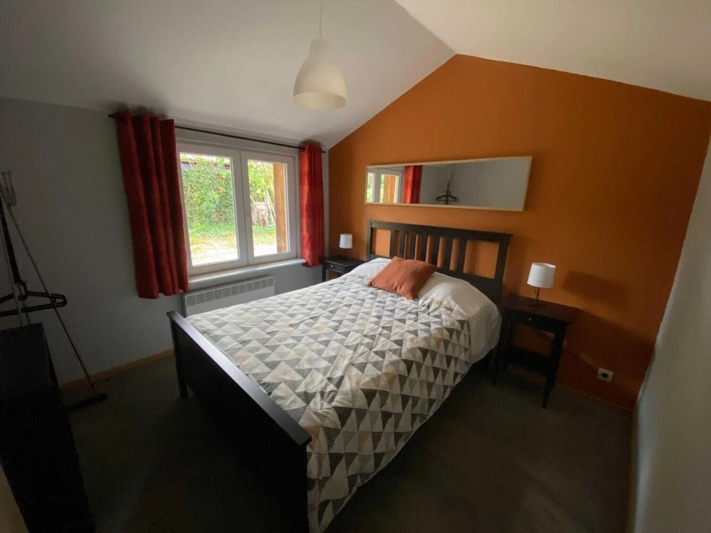 Spacious Chalet in Jalhay with Jacuzzi