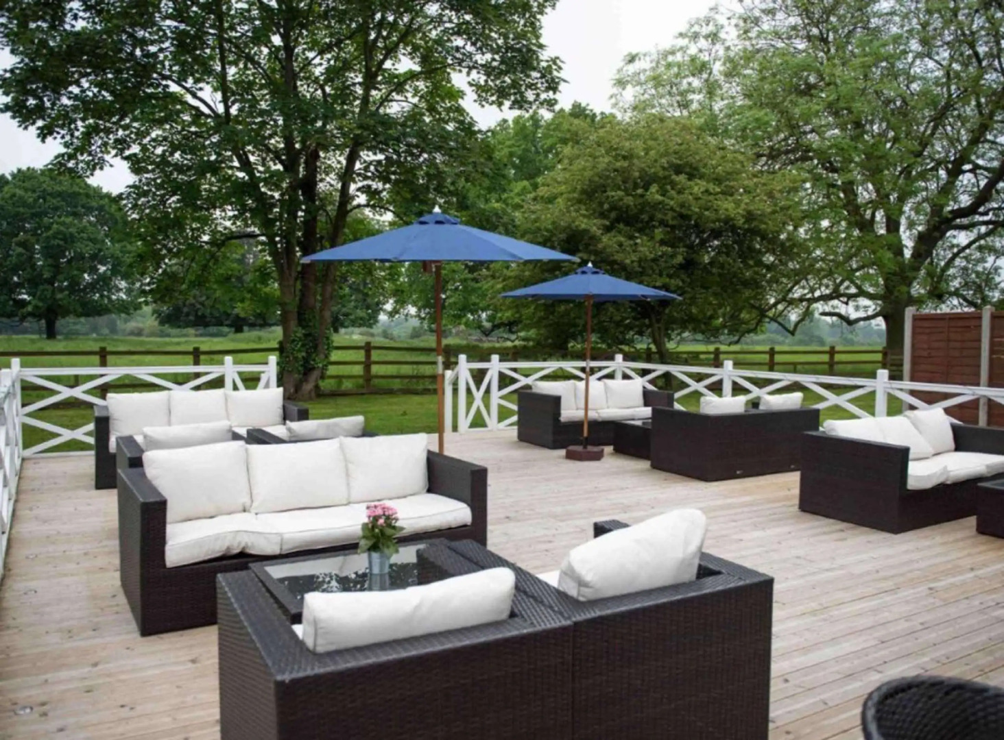 WorldHotels Distinctive Woughton House Hotel