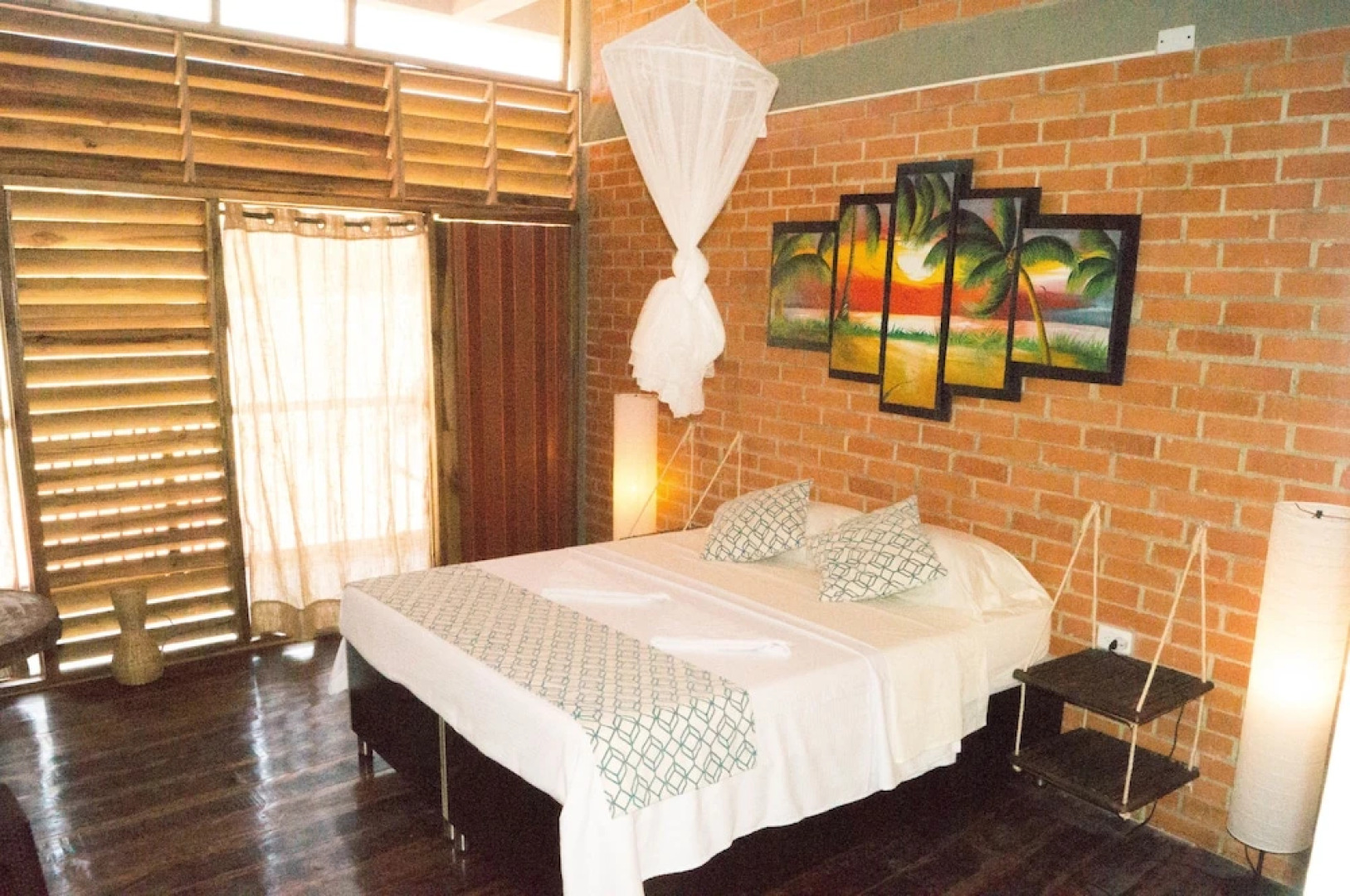 I Wanna Palomino - Hostel