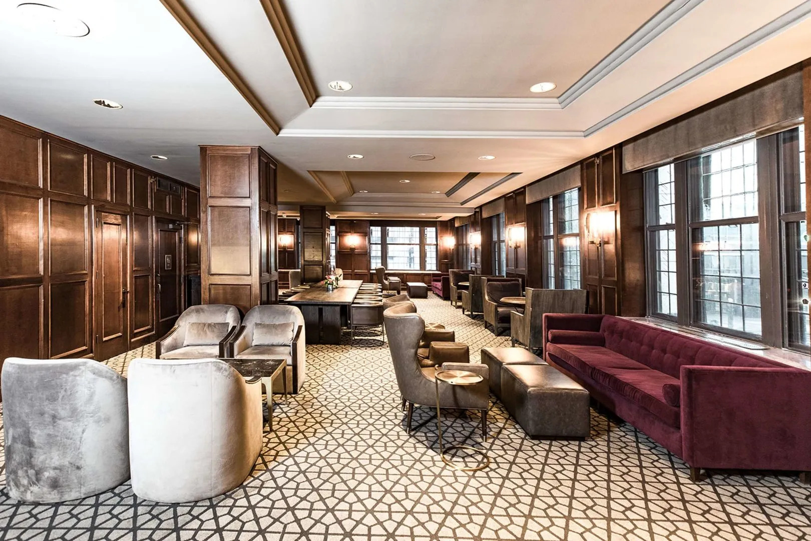 Hotel Phillips Kansas City Curio Collection by Hilton