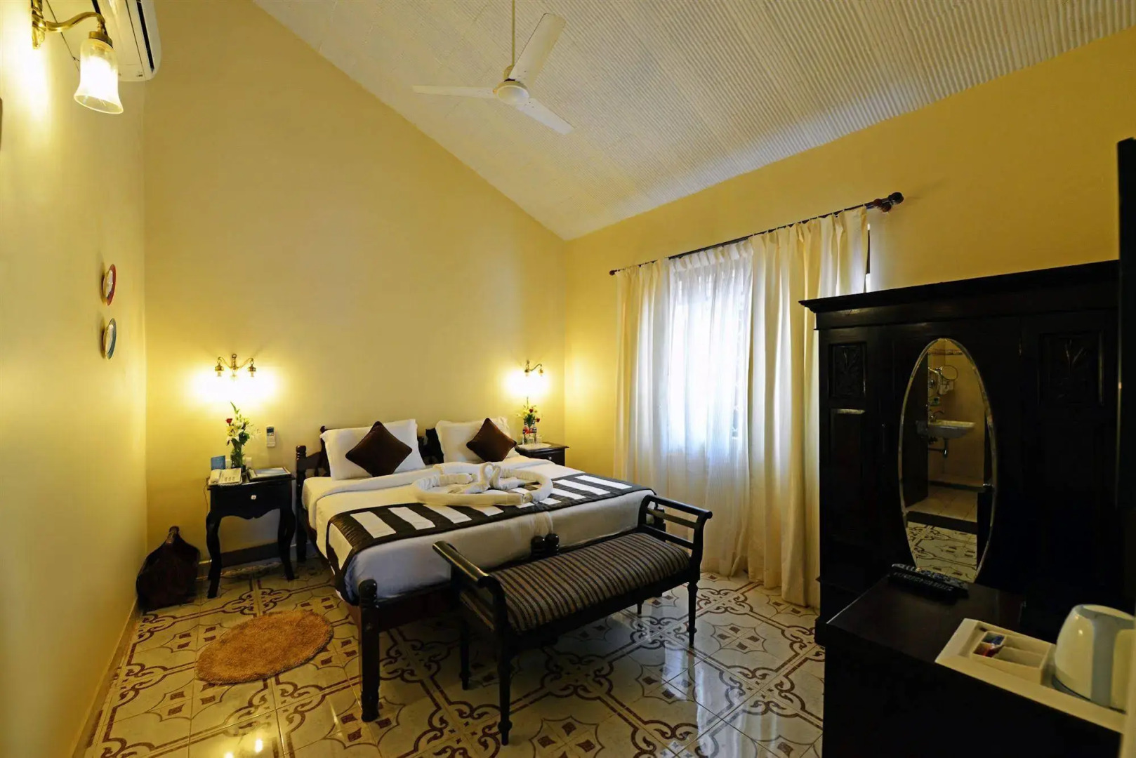 The Tamarind Hotel Anjuna, Goa