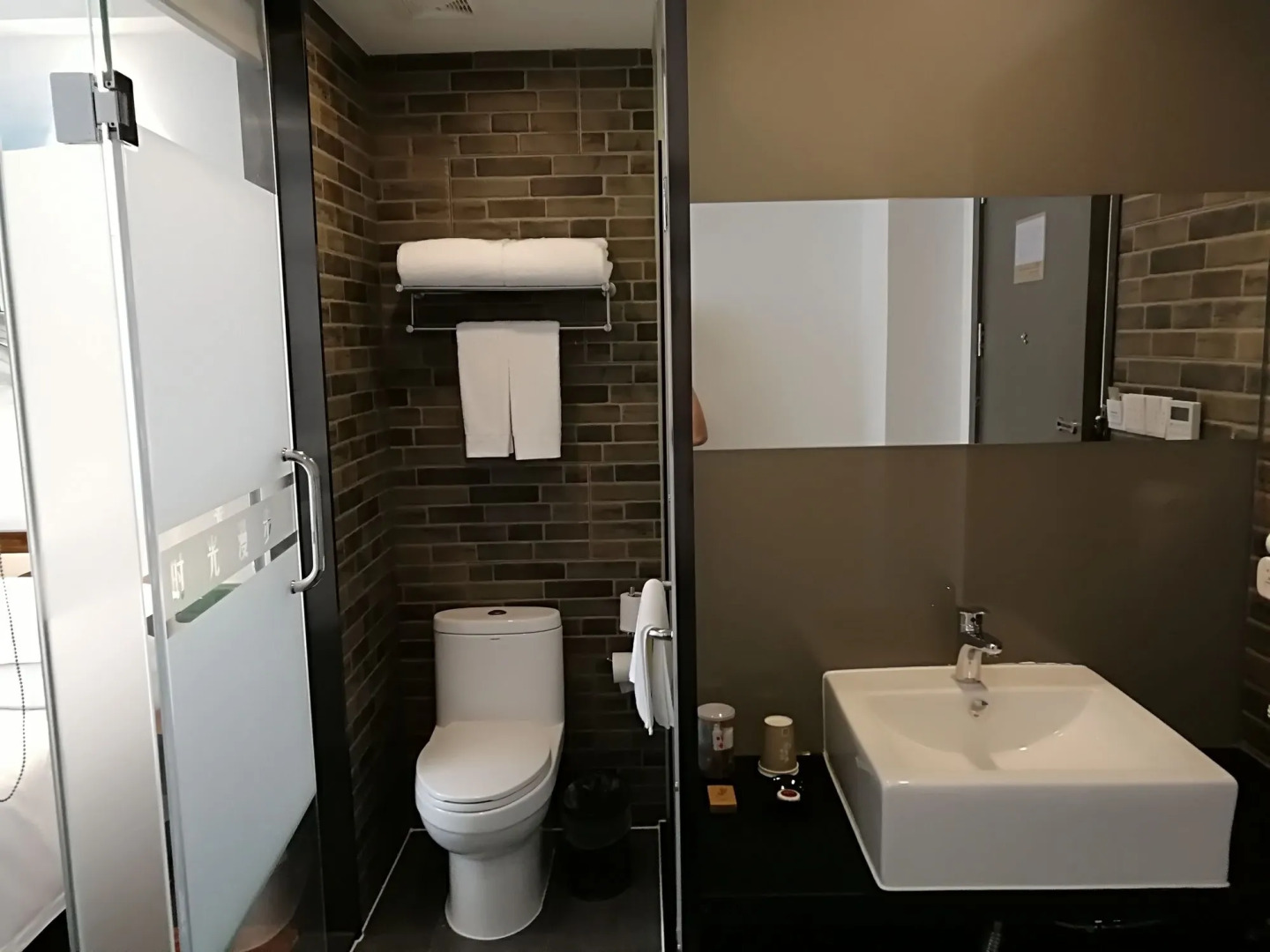 Nostalgia Hotel Near Beijing Panjiayuan Antique Market