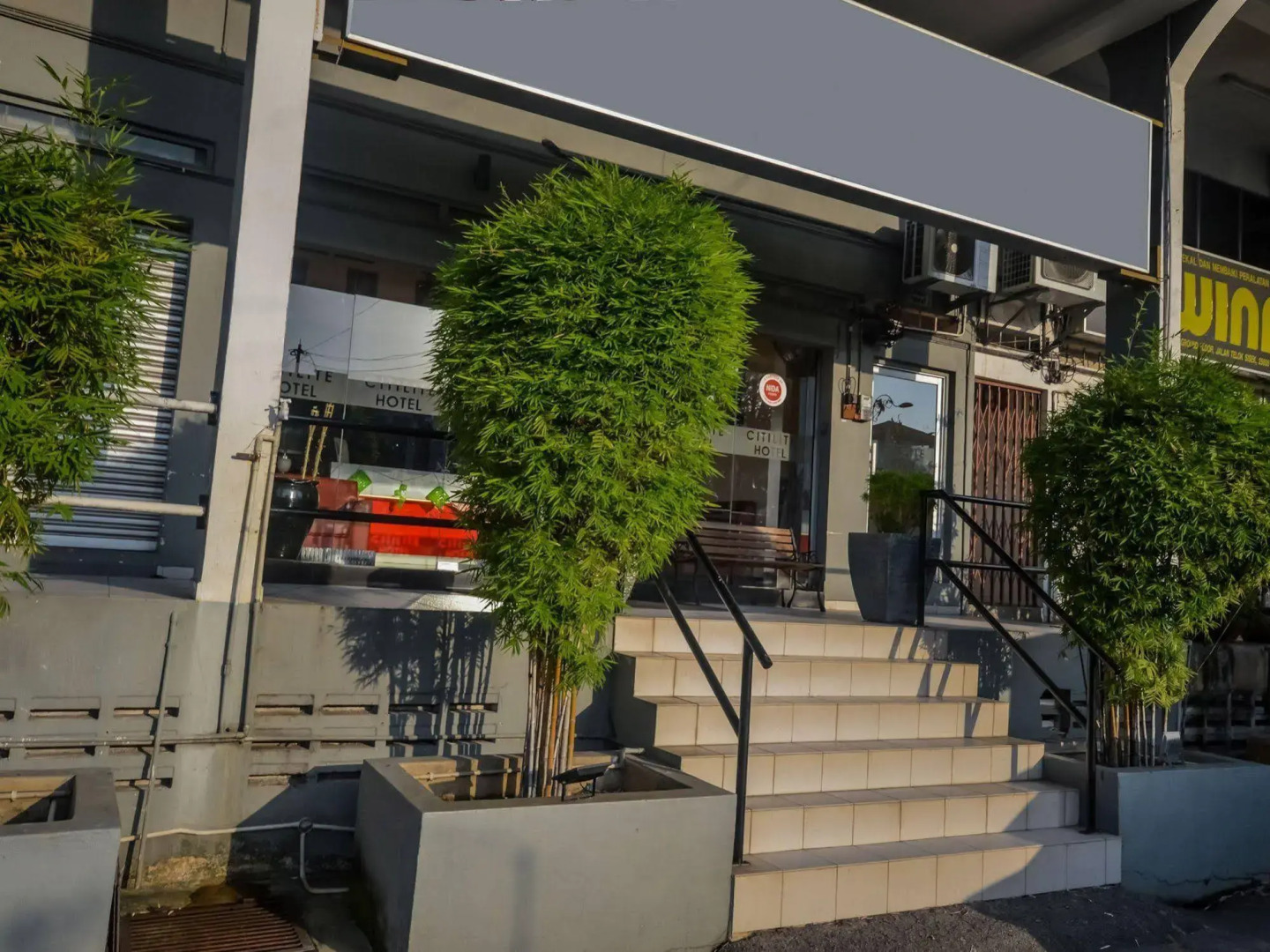 OYO 786 The Citilite Hotel