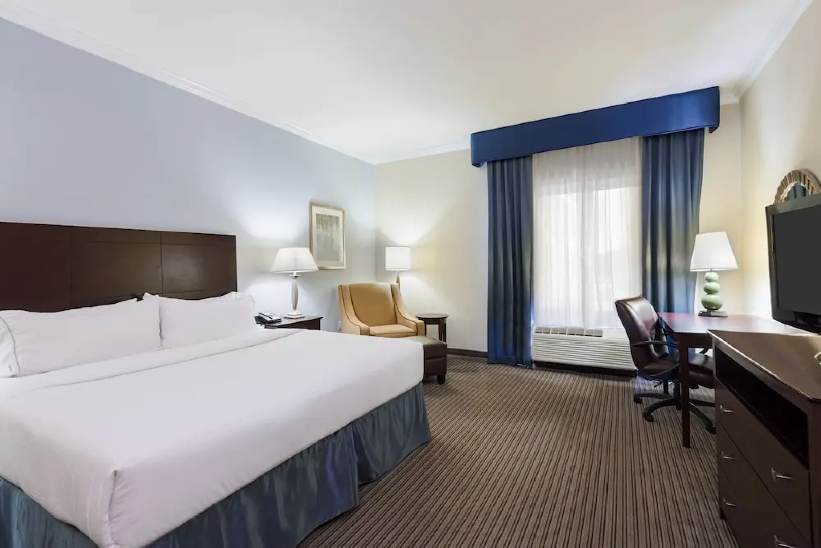Holiday Inn Express & Suites New Iberia-Avery Island