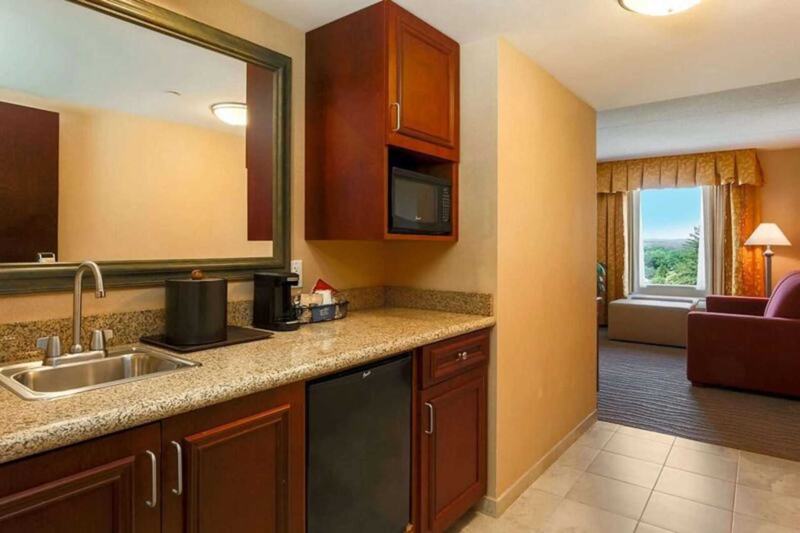 Hampton Inn & Suites Poughkeepsie