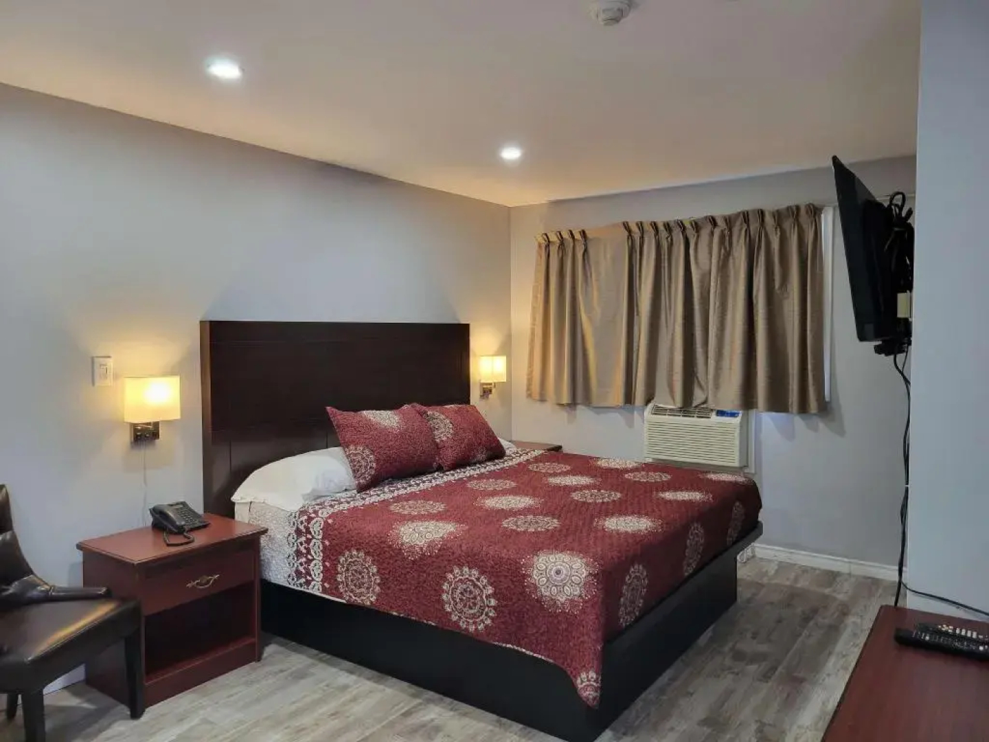 Knights Inn Cobourg