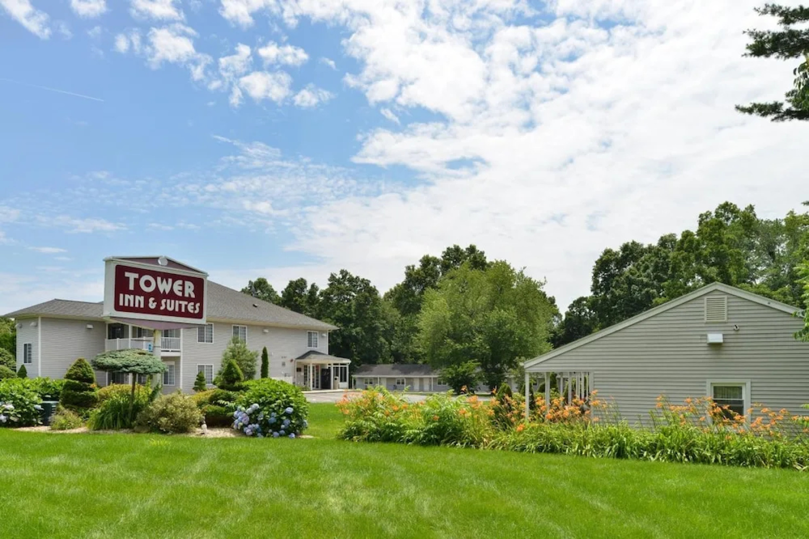 Tower Inn And Suites Of Guilford - Madison