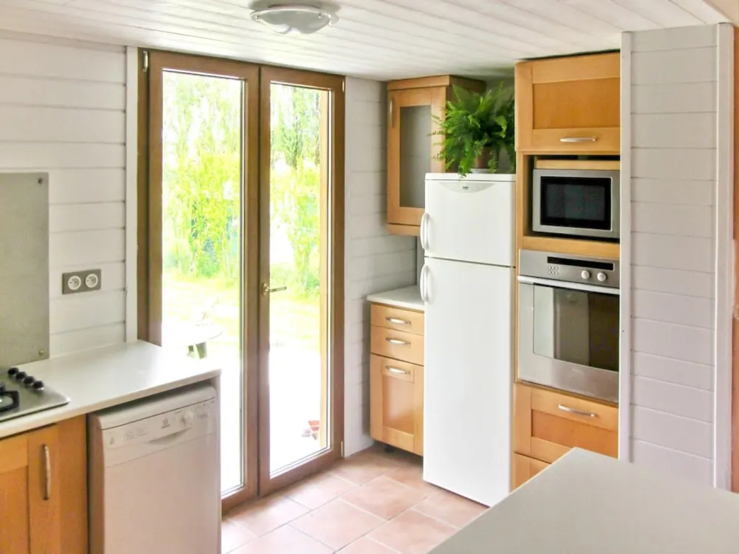 House With 2 Bedrooms in Chamblay, With Furnished Garden and Wifi