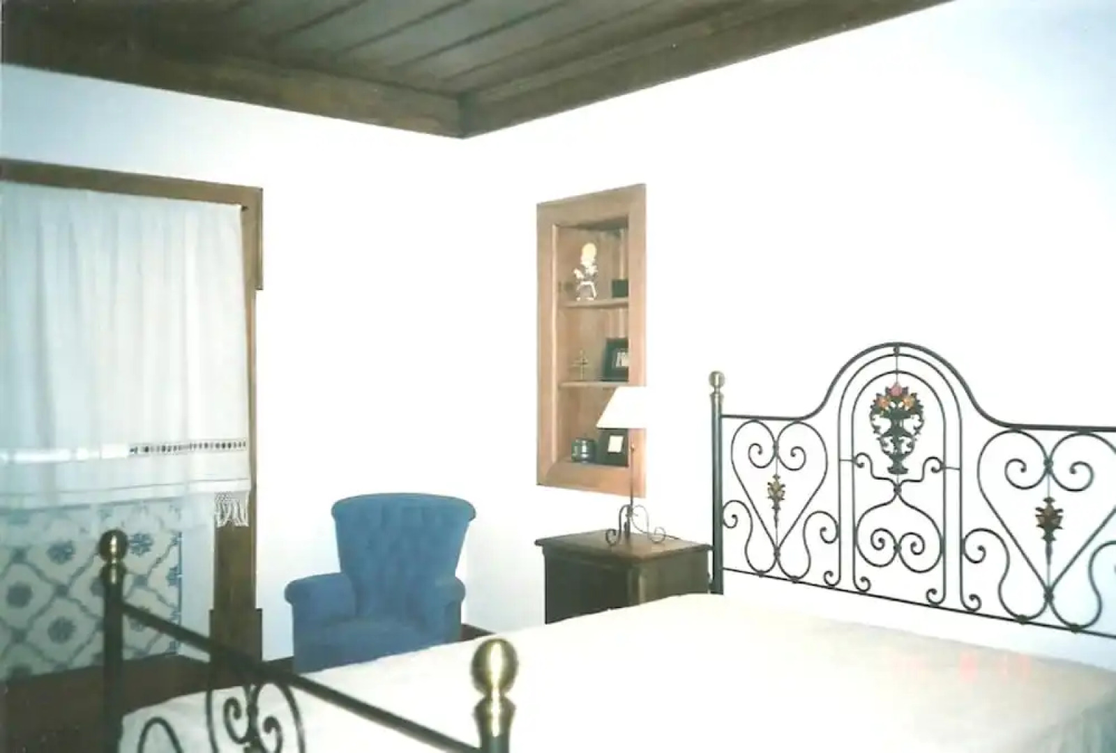 House With 4 Bedrooms in Chã de Alvares, With Enclosed Garden and Wifi Near the Beach