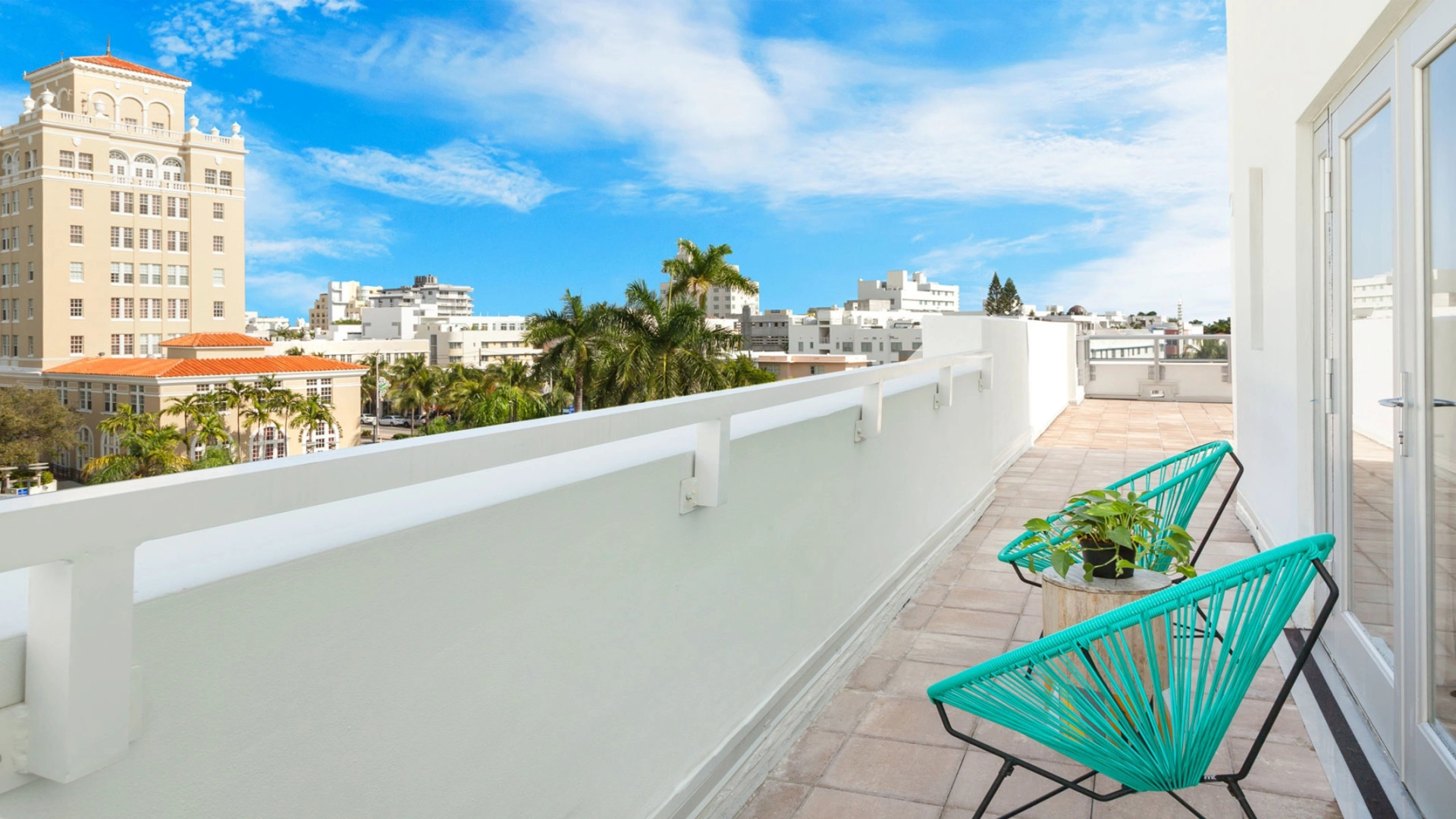 Kenmore Village Hotel, South Beach