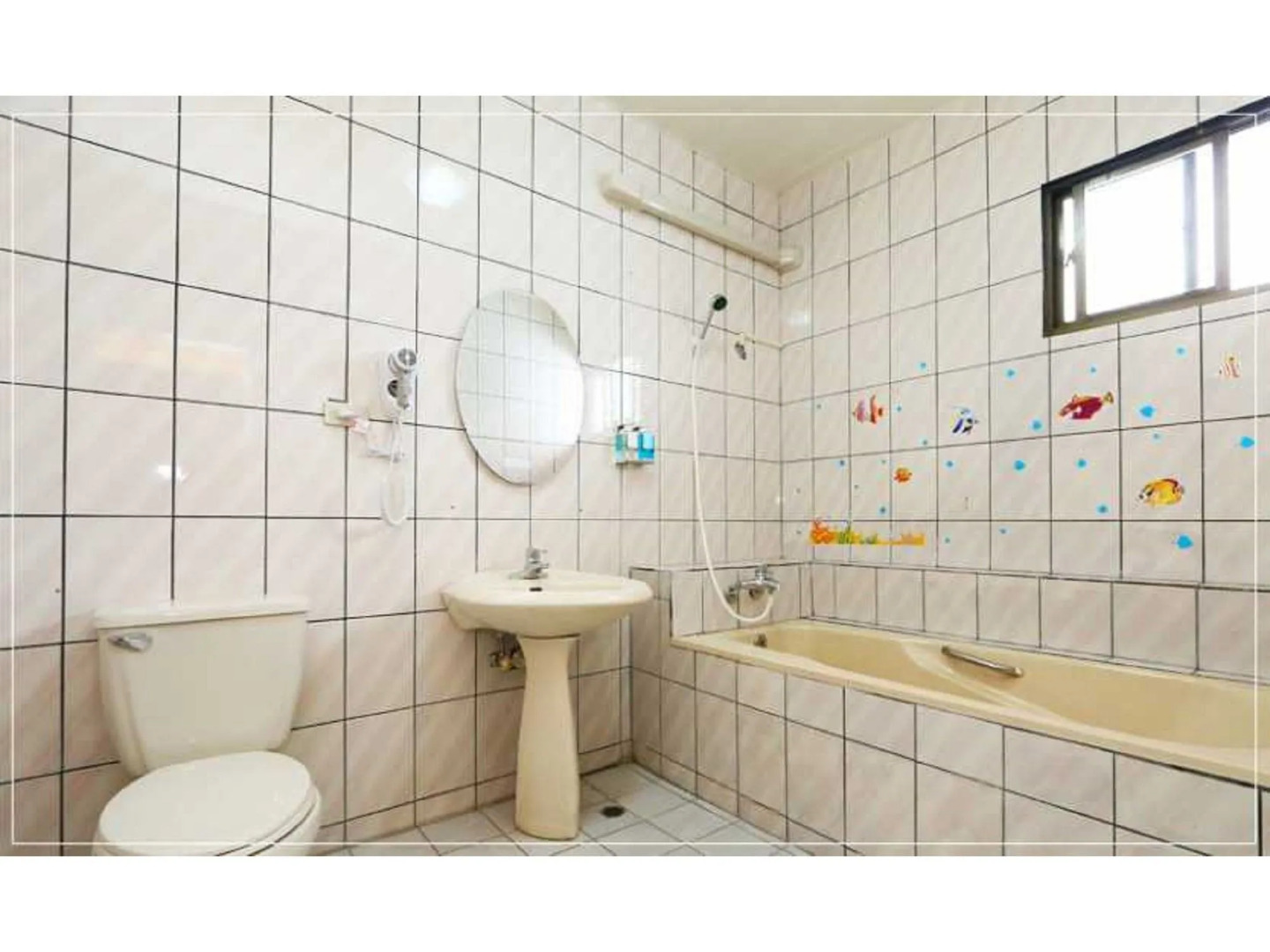 Chalucet Castle Hostel