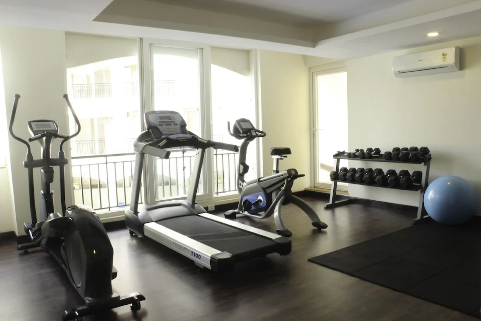 OYO 9714 Home Pool View 1 BHK Siolim