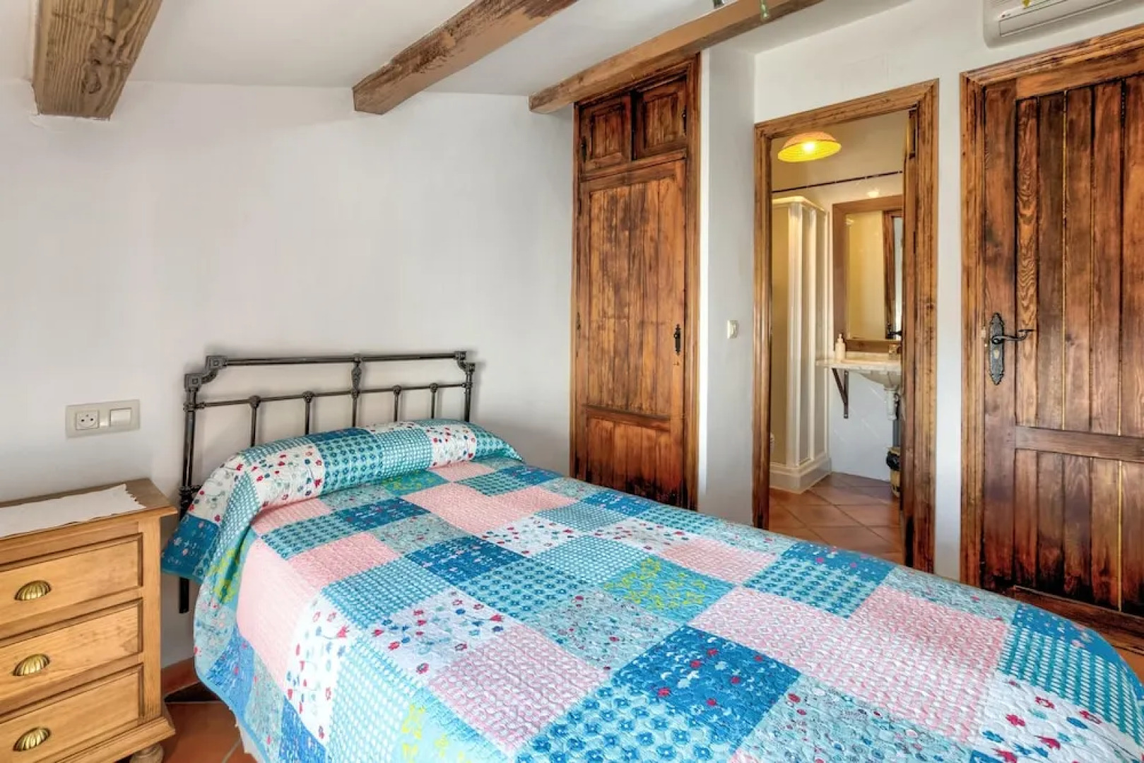 House With 5 Bedrooms in Puebla de Don Rodrigo, With Wonderful Mountain View and Furnished Terrace