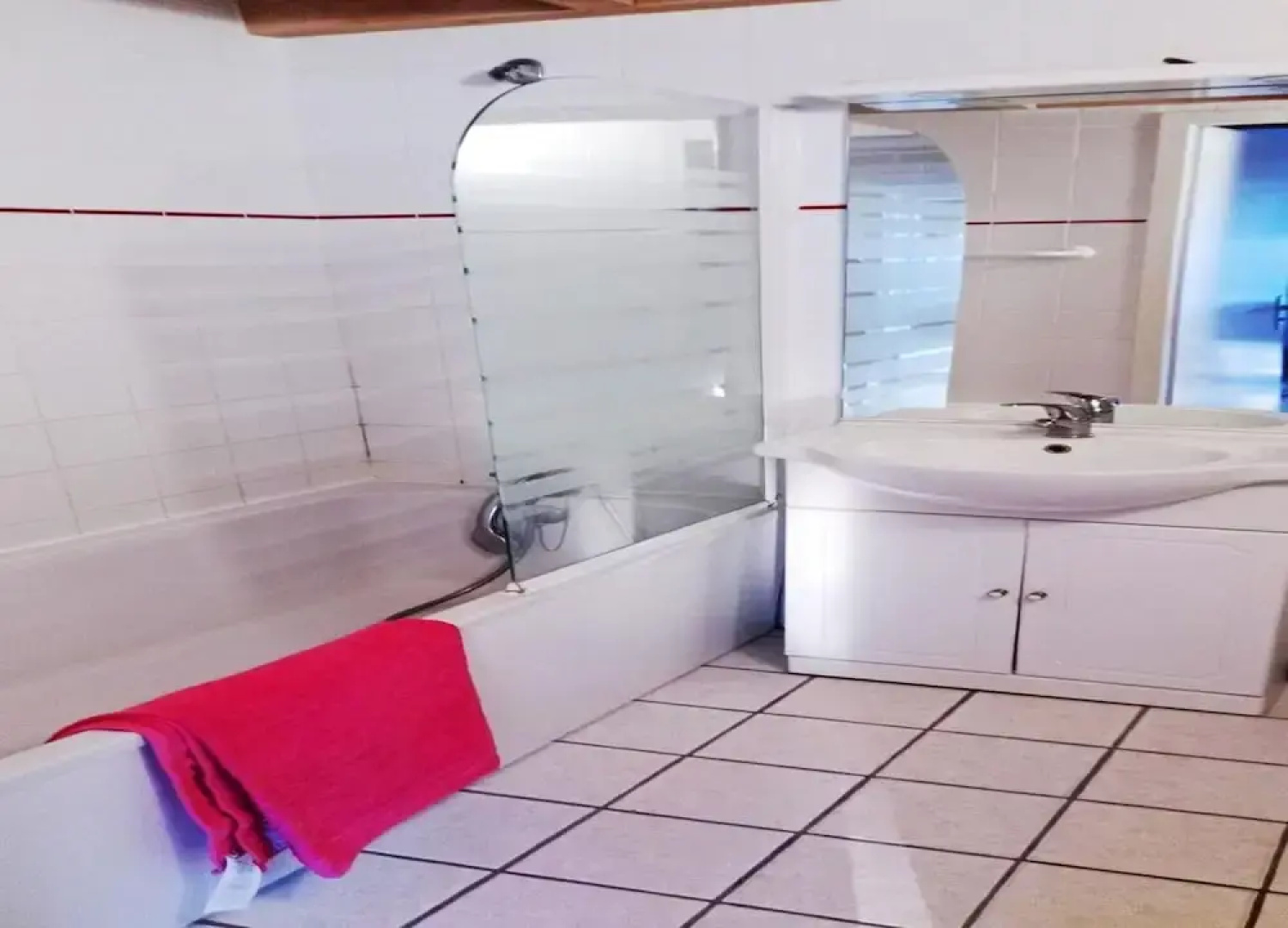 Apartment on Ile D'oleron Near the Beach