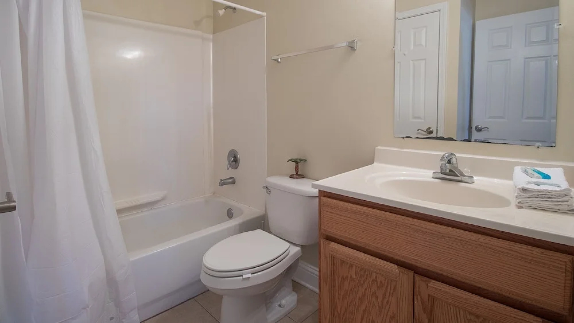 Oak Shores Studio 36