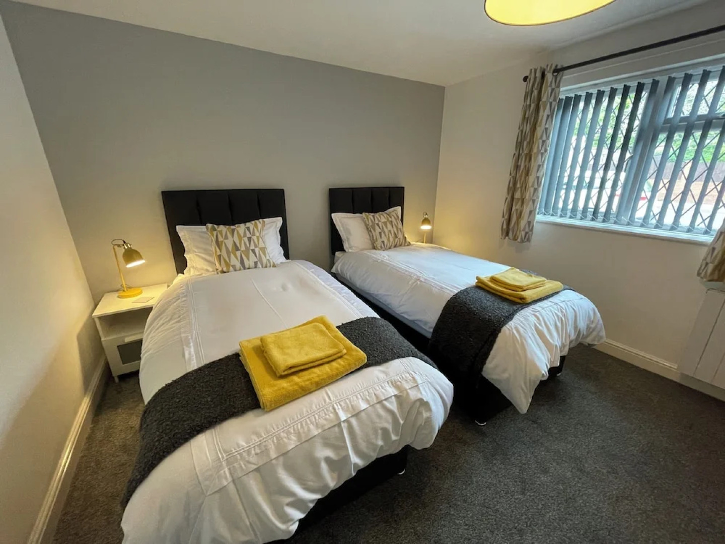 Cosy & Comfortable Apt with Parking