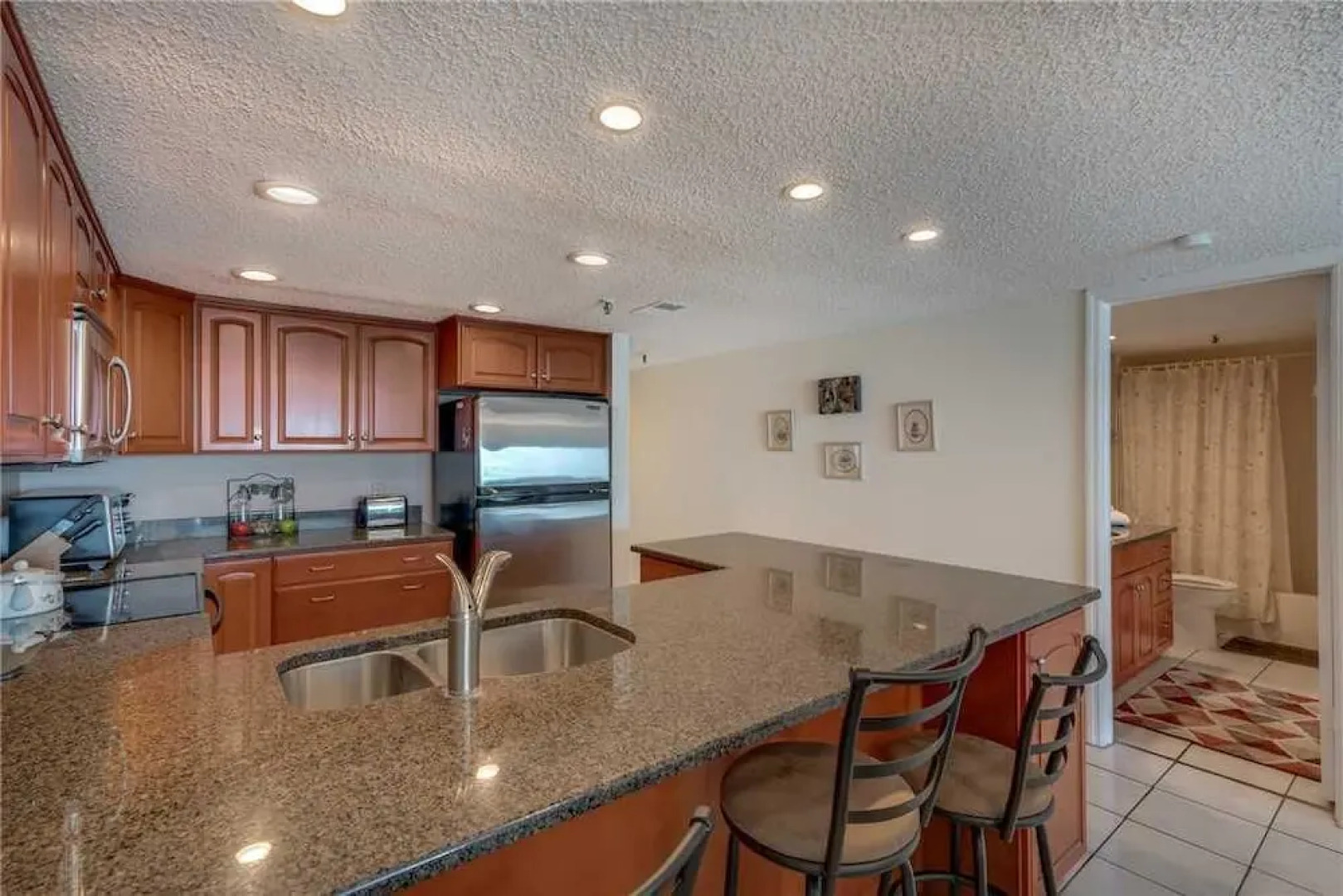 Las Brisas 504 - Three Bedroom Condo